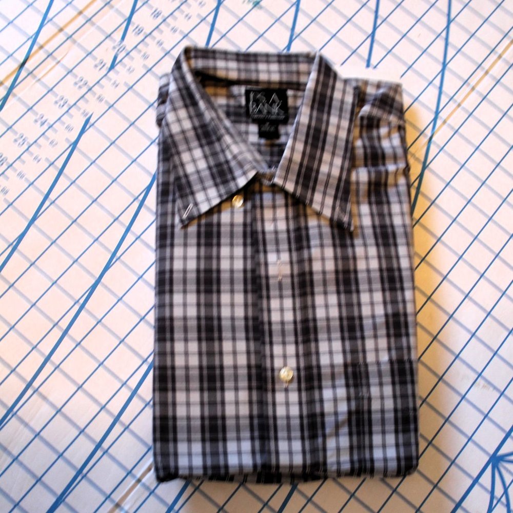 Jos. A. Bank Traveler's Coll. Long Sleeve Tailored Fit Gray Plaid Medium